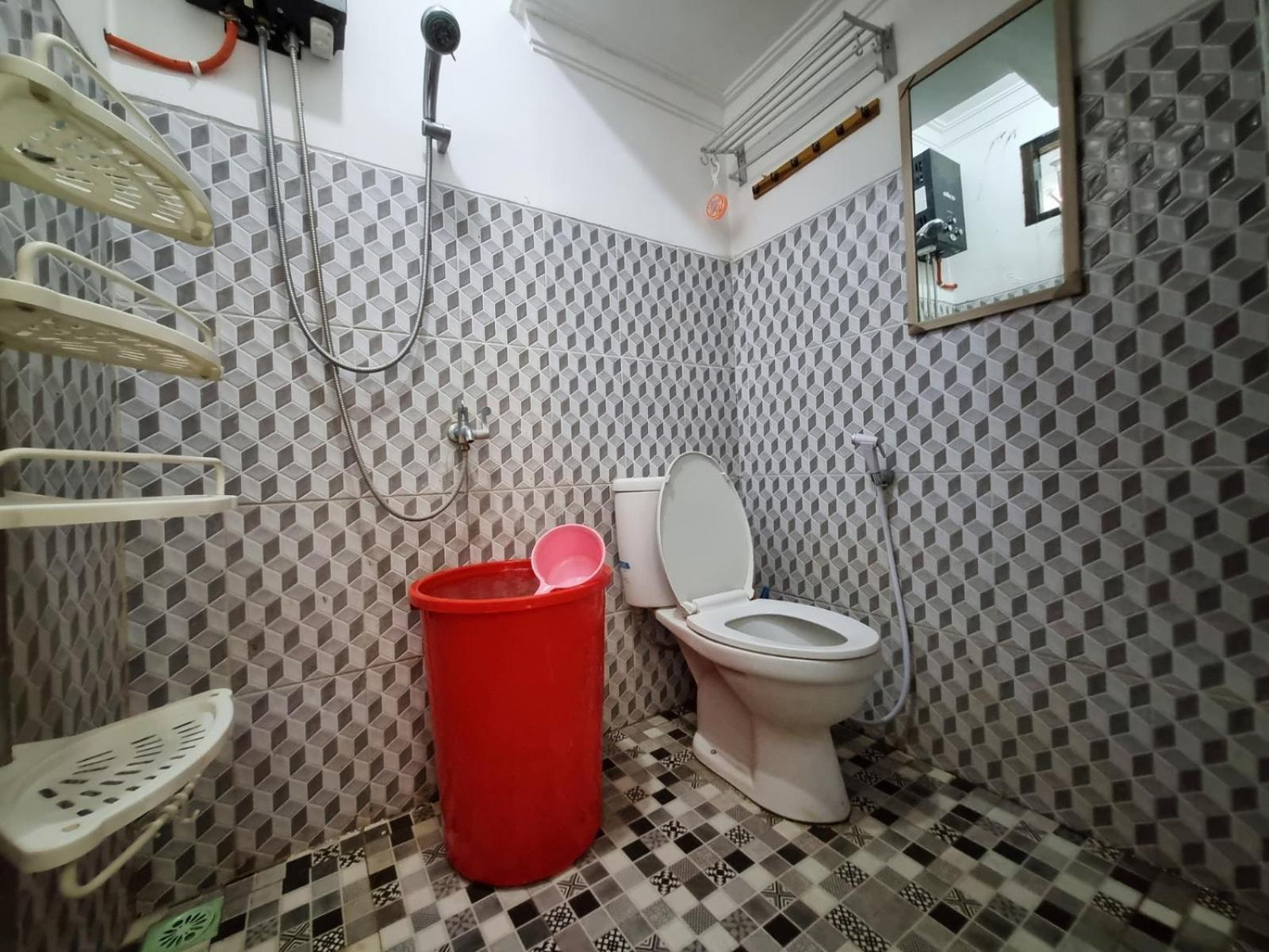 Villa Estetik Di Маланг Екстериор снимка