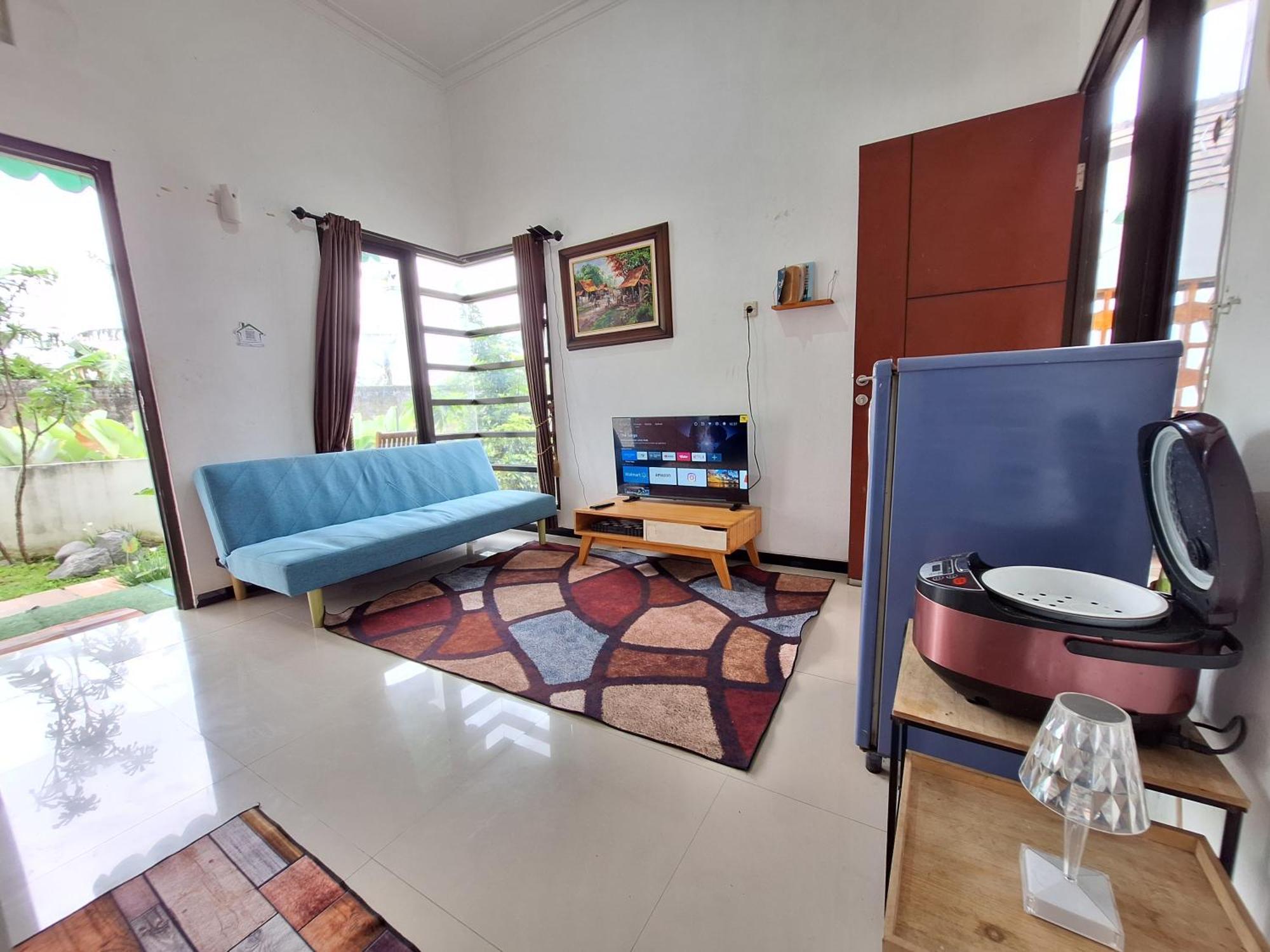 Villa Estetik Di Маланг Екстериор снимка